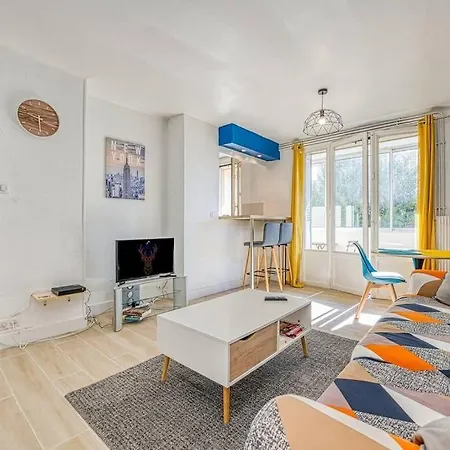 Daire Cocon Chaleureux, 2 Chambres, Wifi Avec Fibre
